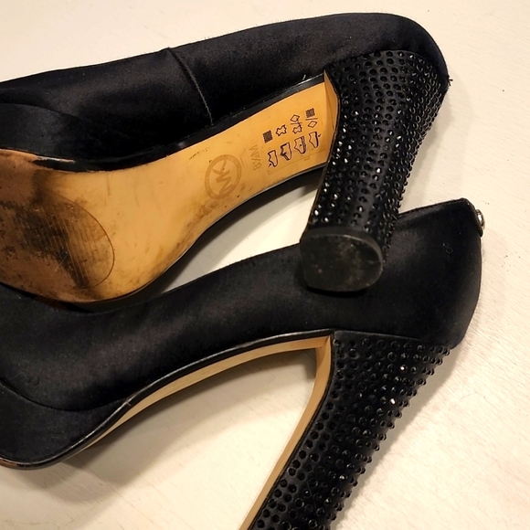 MK Nadia Studded Heel Peeptoe in EUC!!!! - Picture 4 of 8